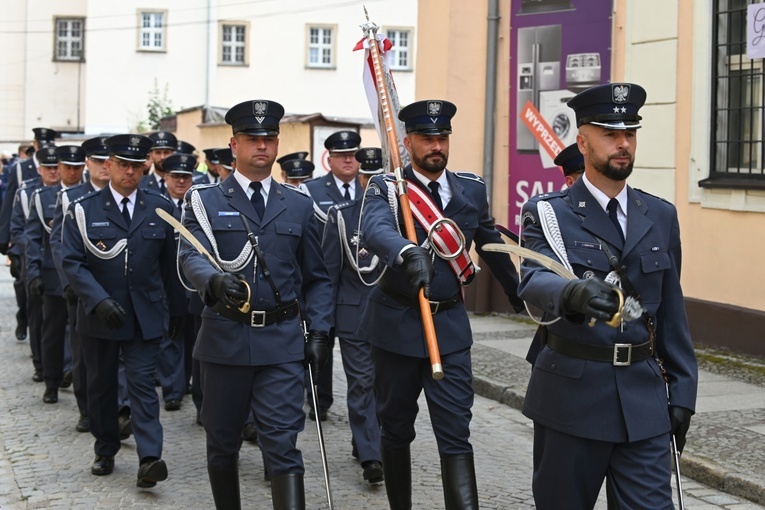 Poświęcenie i oddanie sztandaru Aresztu Śledczego w Świdnicy