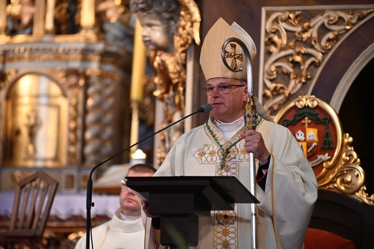 Poświęcenie i oddanie sztandaru Aresztu Śledczego w Świdnicy