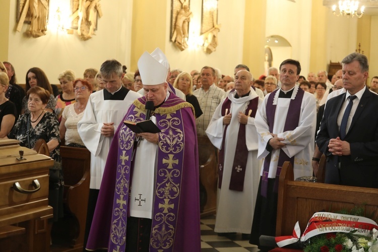 Ostatnie pożegnanie ks. kanonika Jerzego Jęczmionki