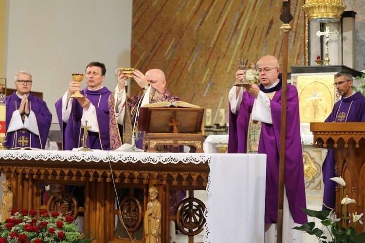 Ostatnie pożegnanie ks. kanonika Jerzego Jęczmionki