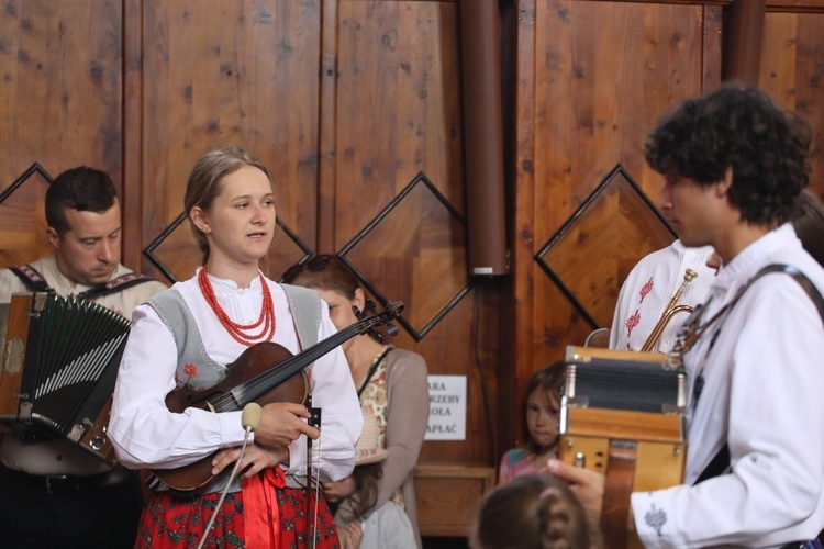 Podziękowanie za posługę o. Krzysztofa Ruszela OP w Korbielowie