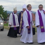 Ostatnie pożegnanie ks. prał. Franciszka Płonki w rodzinnym Zarzeczu