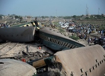 Pakistan: ponad 30 osób zginęło w katastrofie kolejowej