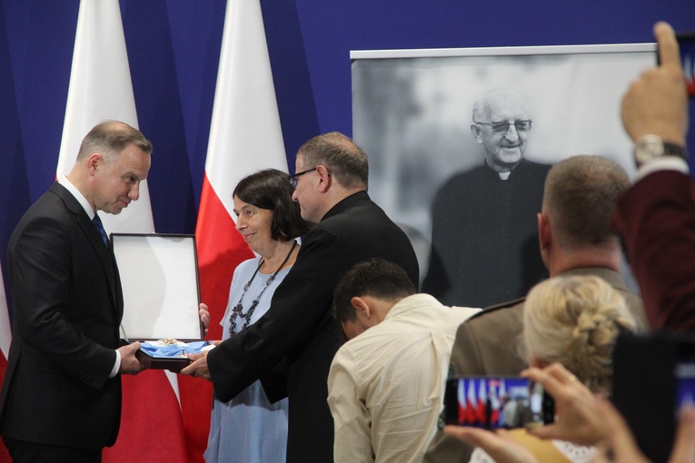 Ks. Franciszek Blachnicki kawalerem Orderu Orła Białego