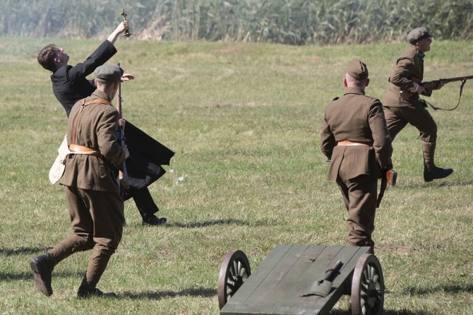 Bolszewika goń, goń, goń. Rekonstrukcja Cudu nad Wisłą