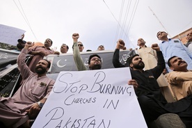 Pakistan: 6 kościołów zdemolowanych; tłum mścił się za znieważenie Koranu