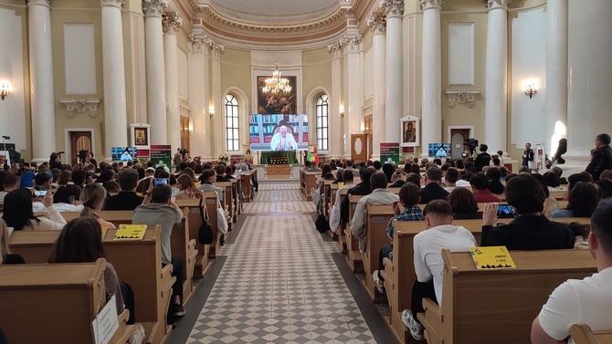 Papież do młodych Rosjan: Dyplomacja sztuką współistnienia