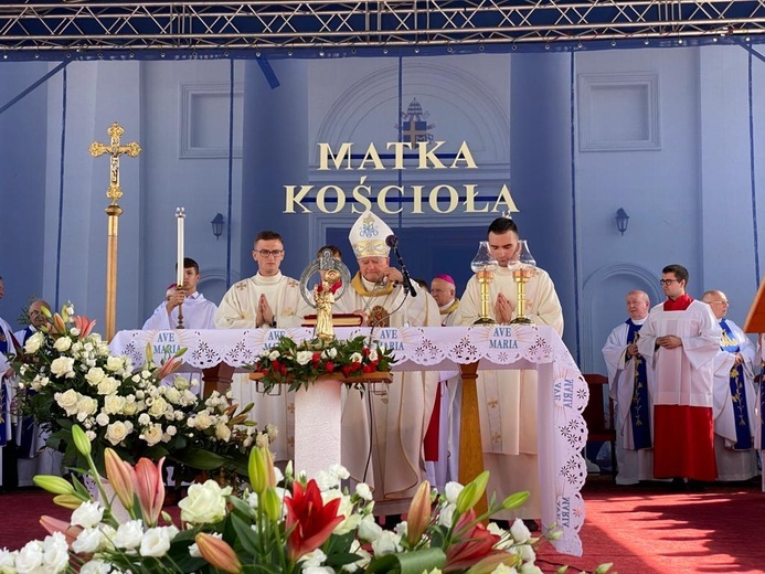 Tegoroczne uroczystości odbyły się pod hasłem "Matka Kościoła".