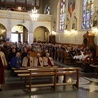 W modlitwie wzięły udział grupy męskie z całej diecezji.