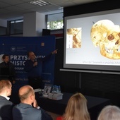 Nowatorski projekt IPN - projekcja 3D czaszki katyńskiej