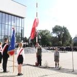 Brzesko. Odsłonięcie muralu "Dumni z Powstańców"