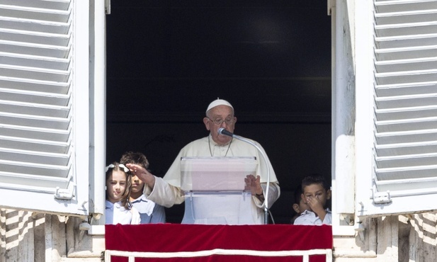 Franciszek na otwarcie synodu: Kościół zawsze potrzebuje oczyszczenia
