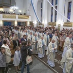 Sanktuarium Matki Bożej Różańcowej - Pośredniczki Wszelkich Łask w Piasecznie