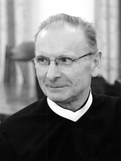 O. Kazimierz Fryzeł.