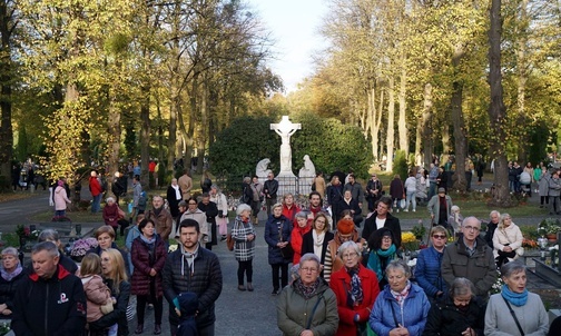 Gliwice. Wszystkich Świętych na cmentarzu Centralnym
