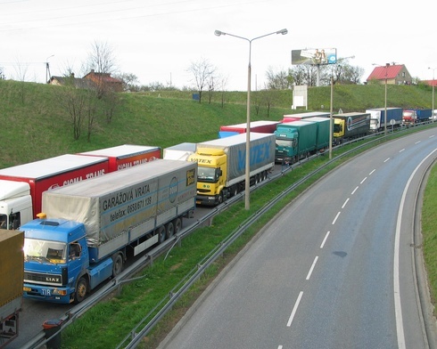 Niemcy: Kontrole na granicy z Polską są problemem dla przedsiębiorców i osób dojeżdżających do pracy