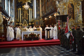 Mszy św. przewodniczył biskup ordynariusz.