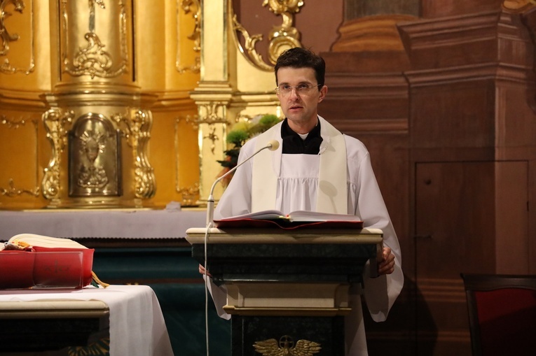 Konferencję wygłosił ks. dr Konrad Fedorowski.