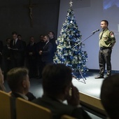 W trakcie spotkania Grzegorz Ociepka, zastępca komendanta Chorągwi Śląskiej ZHP, przekazał Betlejemskie Światło Pokoju.