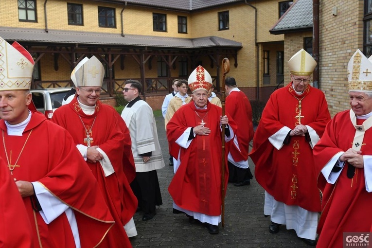 Jest biskupem już 50 lat