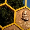 Dokument o najsławniejszym pszczelarzu świata