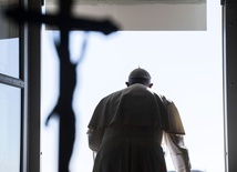 Franciszek w oknie na Anioł Panski