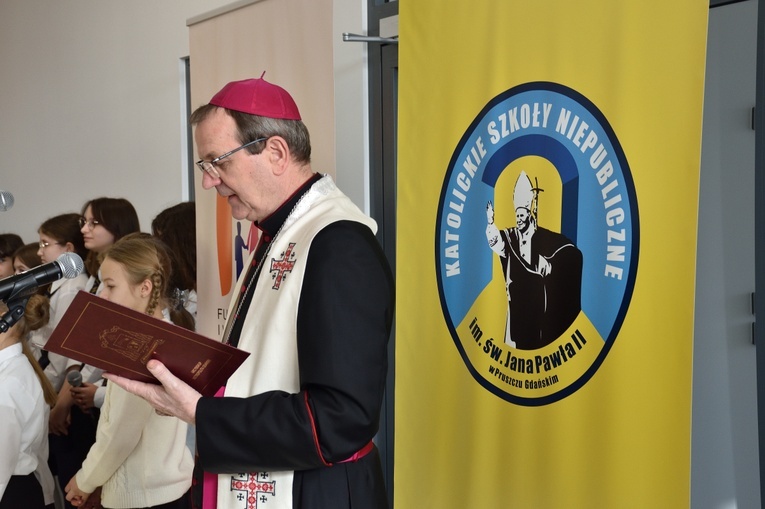 W Pruszczu Gdańskim otwarto nową siedzibę szkoły katolickiej