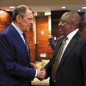 Minister spraw zagranicznych Rosji Siergiej Ławrow i prezydent RPA Cyril Ramaphosa na spotkaniu w Pretorii 23 stycznia.