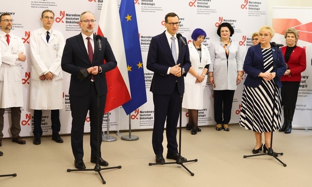 Premier i minister zdrowia zapowiedzieli minimum 2,5 mld zł na nowy konkurs dla szpitali onkologicznych