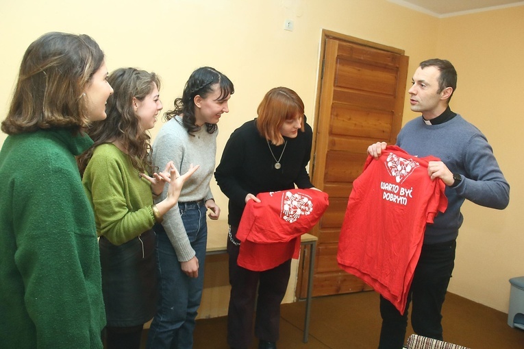 Wolontariuszki z zagranicy w koszalińskiej Caritas