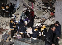 Nowy bilans trzęsienia ziemi: co najmniej 1014 osób zginęło w Turcji i 783 w Syrii