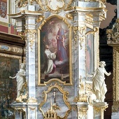 ▲	Ołtarz boczny z bazyliki katedralnej w Sandomierzu pod wezwaniem patrona diecezji sandomierskiej i Sandomierza.