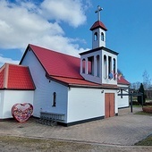 	Dawna rodowa kaplica Napierałów pozostanie na swoim miejscu.