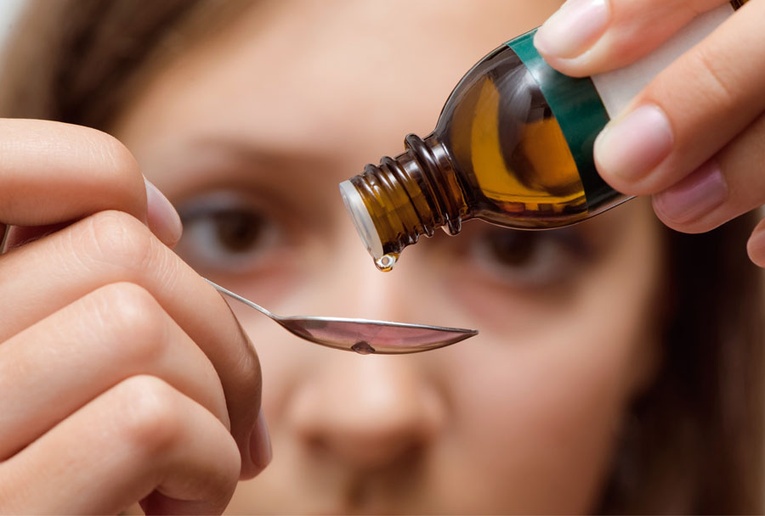Homeopatia to nie to samo co medycyna naturalna – nie leczy, a może szkodzić