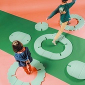 Aleksandra Satlava Hop studio – modułowa zabawka dla dzieci.