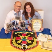Iwona i Przemysław Zimniakowie z Chorzowa. W Ukrainie to już uznana przez wszystkich marka, kojarzona z polską życzliwością i konkretną pomocą.