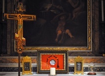 W rzymskiej bazylice  św. Bartłomieja znajdują się relikwie wielu męczenników XX wieku.