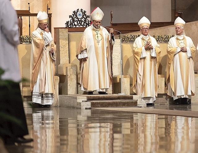 	Mszy Świętej w uroczystość św. Jacka przewodniczył bp Tadeusz Kusy, franciszkanin posługujący w Republice Środkowoafrykańskiej.