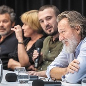 Konferencja prasowa po projekcji filmu „Kos”. Od lewej Jacek Braciak (Kościuszko), Aneta Hickinbotham (producentka), Paweł Maślona (reżyser filmu) oraz Robert Więckiewicz (rotmistrz Iwan Dunin). 