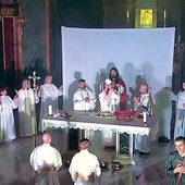 Brzescy aktorzy wystawili misterium w kościele pw. MB Nieustającej Pomocy.