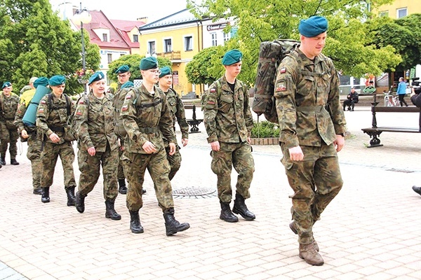 XXVIII Marsz „Konary 2023” poprowadził komendant tarnobrzeskiego „Strzelca”.