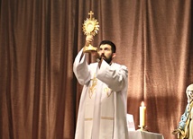 ks. Jakub Dudek kapłan archidiecezji katowickiej, święcenia kapłańskie przyjął w 2021 roku