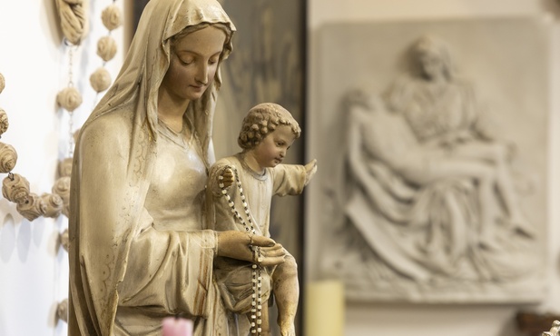 Kościół i świat potrzebują Maryi