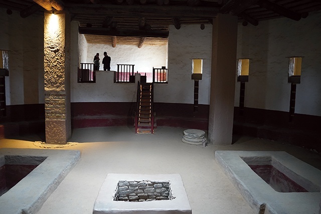 Jedyna w pełni zrekonstruowana kiva w Parku Ruin Azteckich.