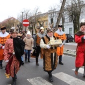 Łęczyccy Trzej Królowie przywdziali szlacheckie stroje.