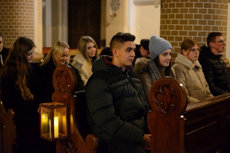 Młodzieżowy Wieczór Franciszkański w Borkach Wielkich