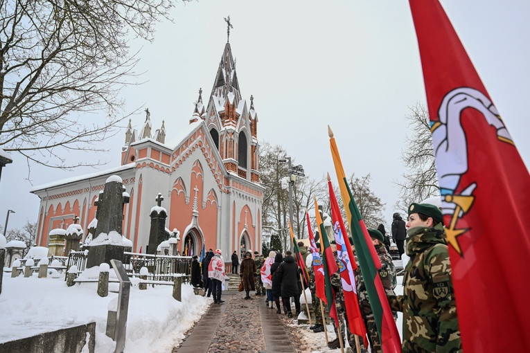 Prezydent w Wilnie: wspominając ofiarność przodków, napełniamy serca duchem ich odwagi 