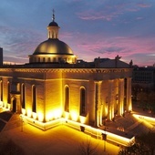 Katedra Chrystusa Króla w Katowicach jest pierwszym kościołem stacyjnym.