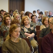 Doradcy życia rodzinnego wysłuchali prelekcji o genetycznych, moralnych, filozoficznych, teologicznych i prawnych aspekty zapłodnienia in vitro.