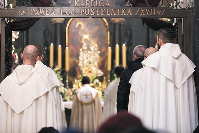 Mistrzowie drugiego planu. Kim są bracia zakonni?